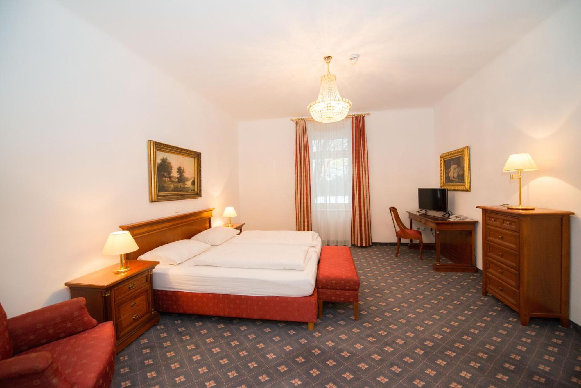 Parkhotel Styria Steyr Exterior photo