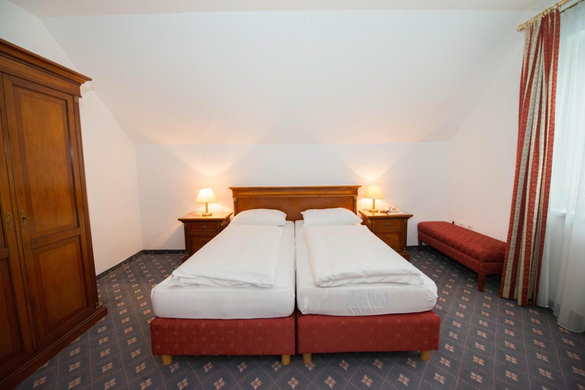 Parkhotel Styria Steyr Exterior photo
