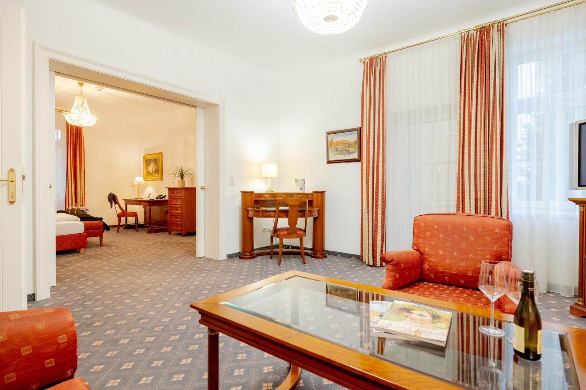 Parkhotel Styria Steyr Exterior photo