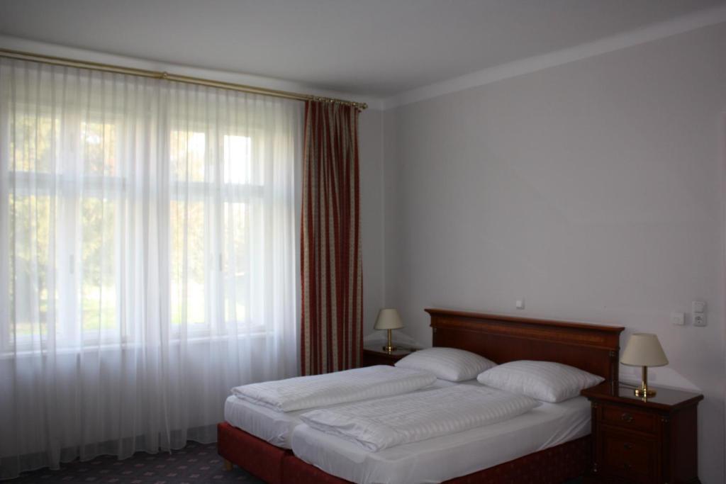 Parkhotel Styria Steyr Room photo